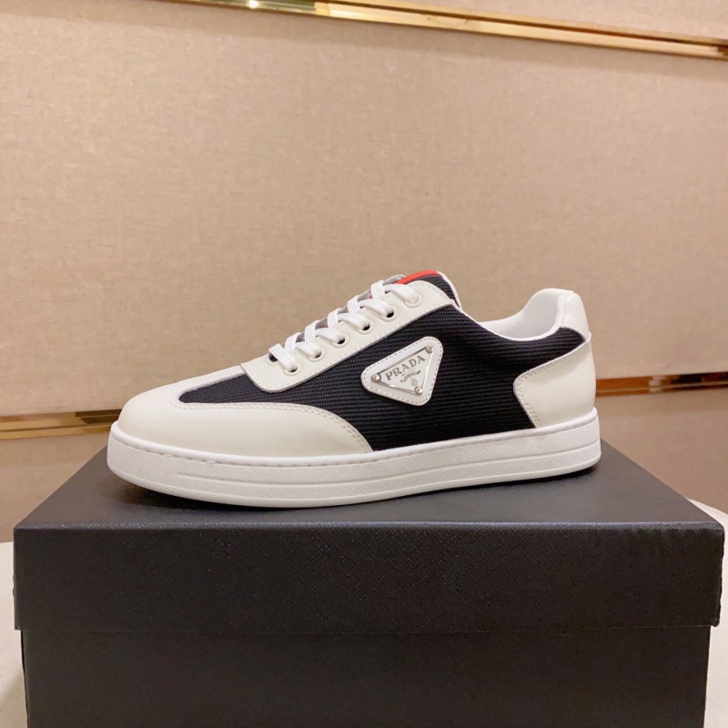 Pra*a casual shoes
